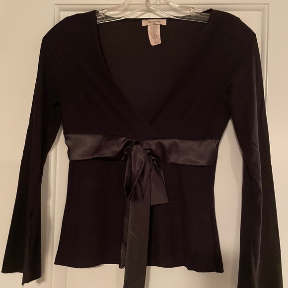 Sexy black blouse with satin bow detail and bell sleeves - Picture 1 of 2